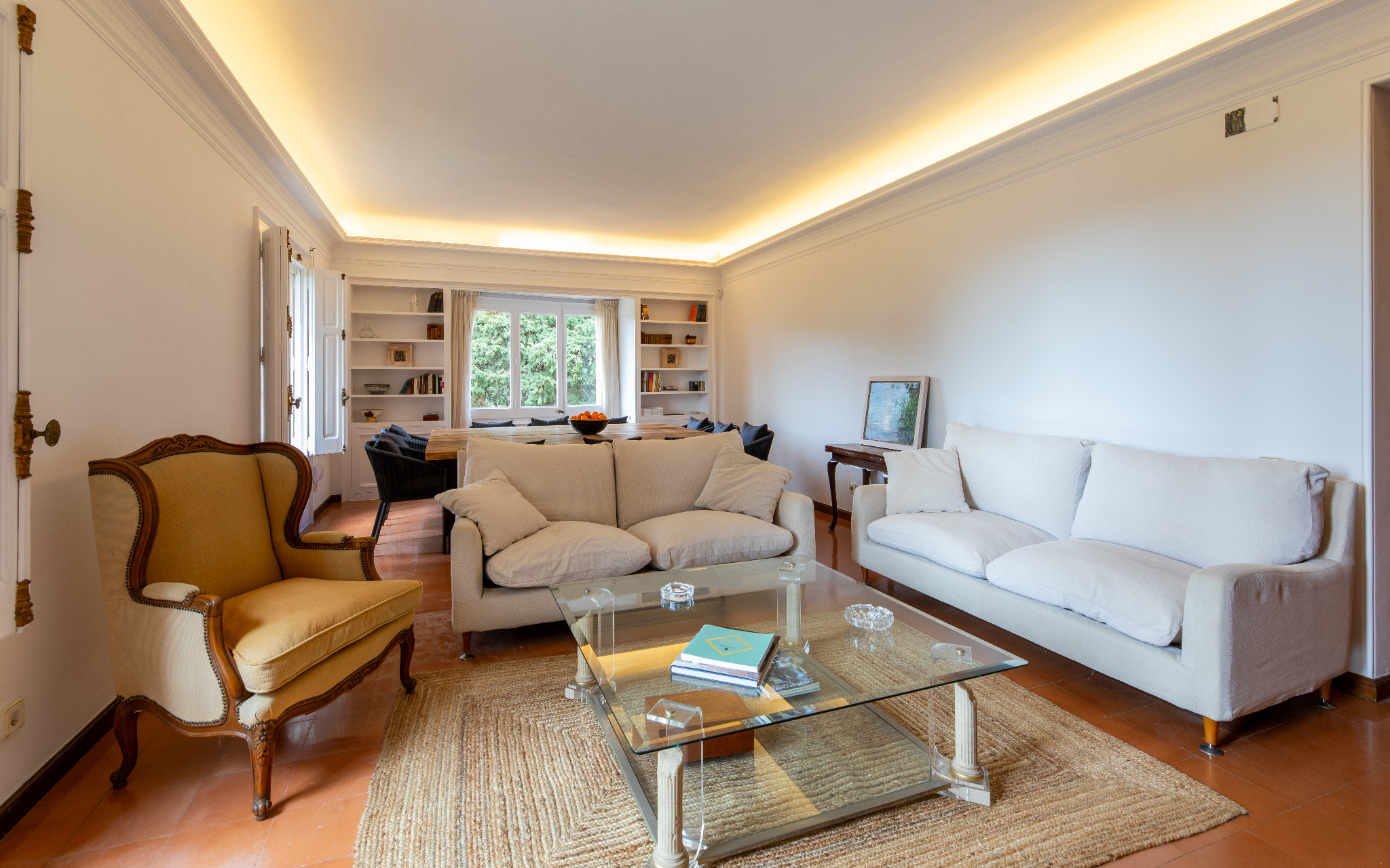 Saint George living room